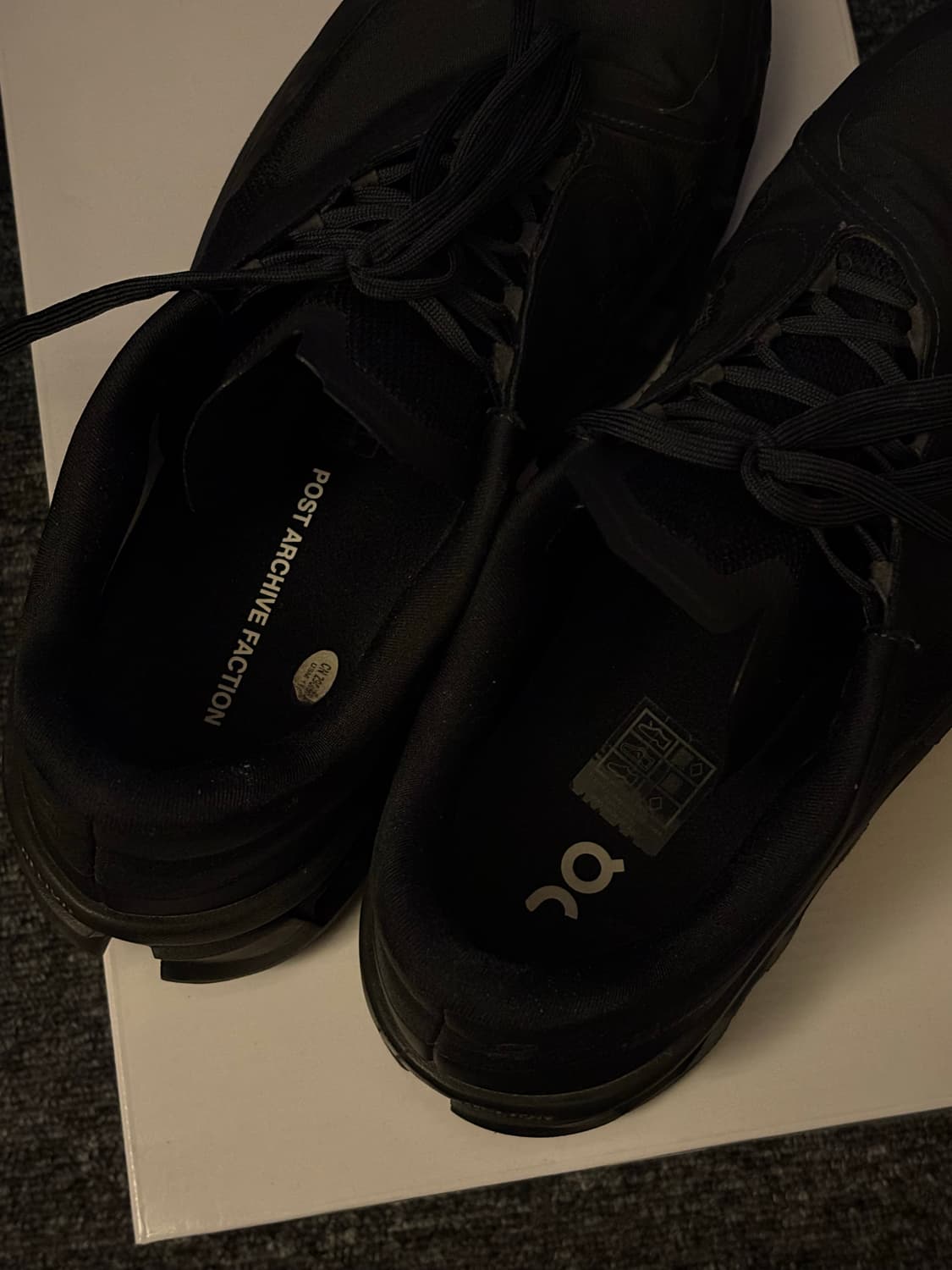 온러닝 파프1 블랙 290사이즈 상품이미지6