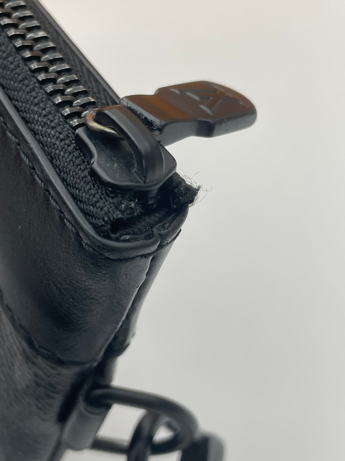 [ 정품 / 새상품급 ] 루이비통 이클립스 포쉐트 투고 클러치 상품이미지9