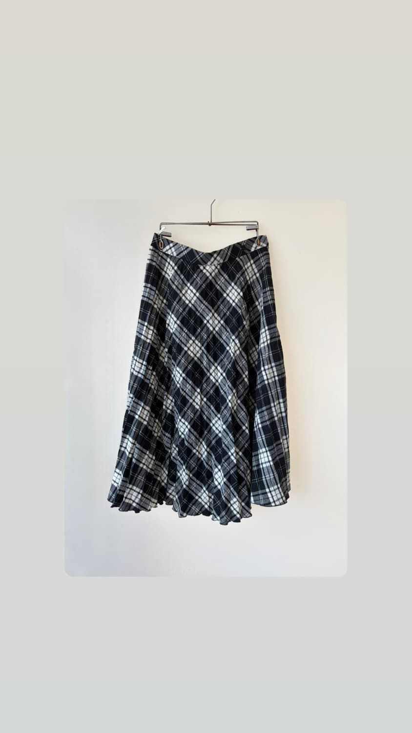 꾸레쥬 미디스커트 판매합니다 상품이미지1