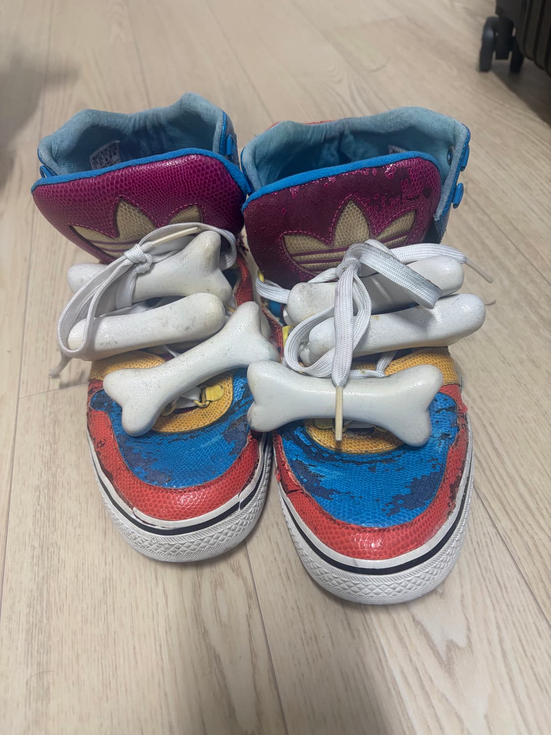 아디다스 제레미스캇 본즈 245 상품이미지1