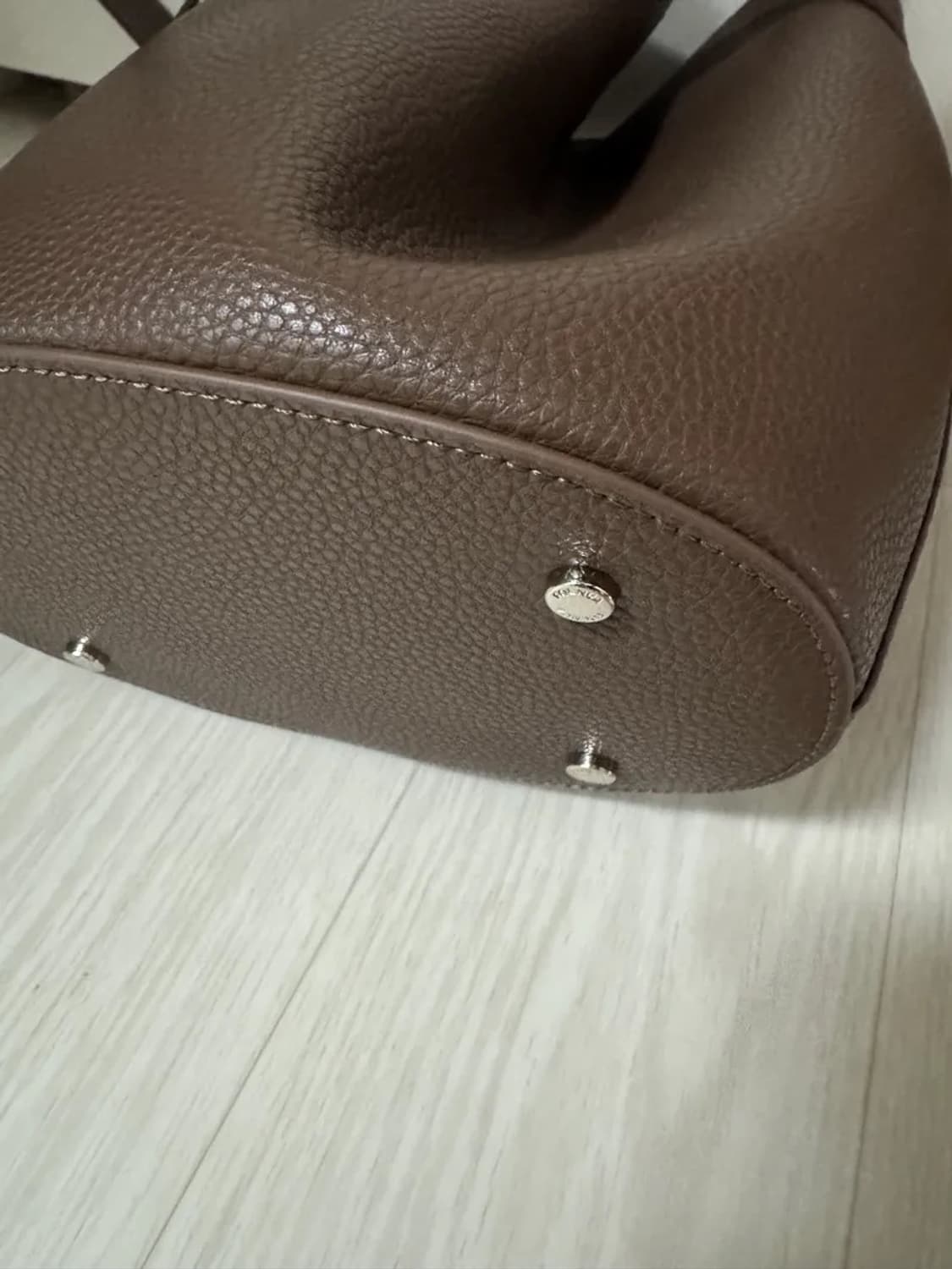 폴뉴아 옹드백 브라운 상품이미지5