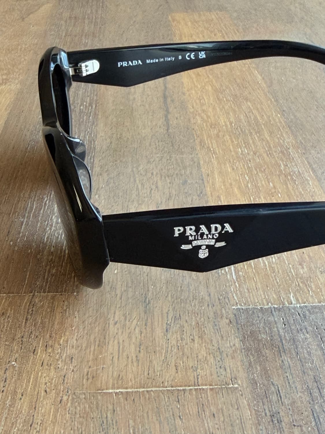 프라다 선글라스 OPR 26ZSF16K08Z 상품이미지6