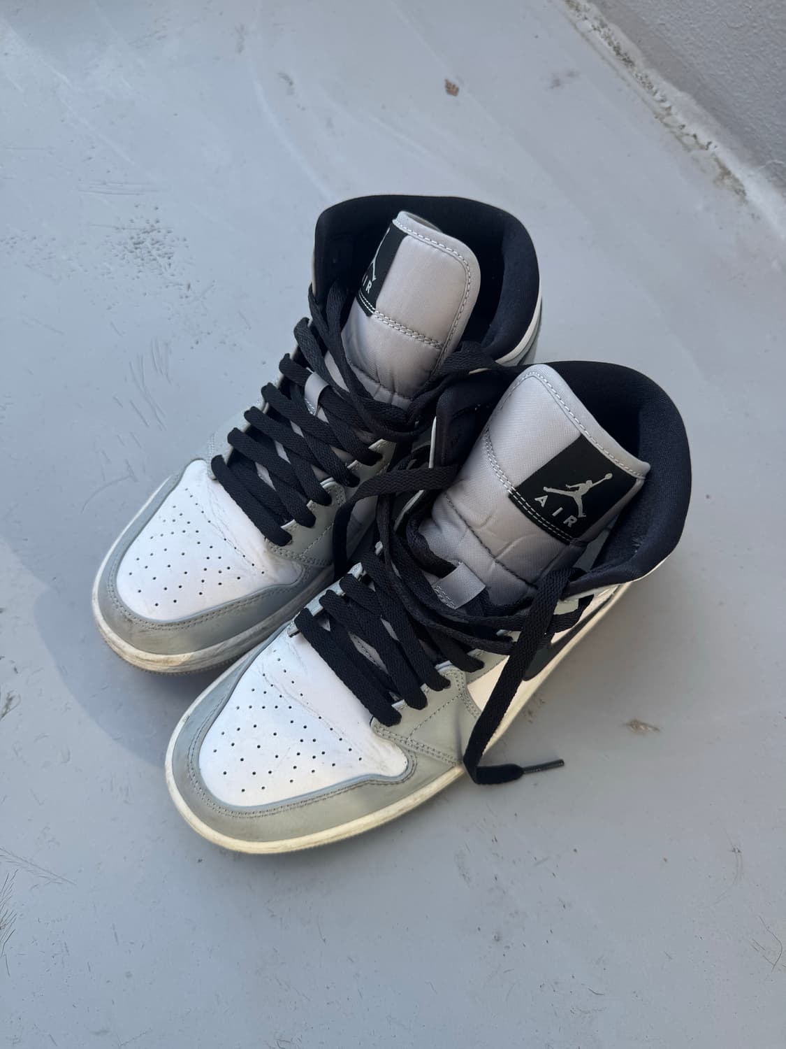 조던1 미드 라이트스모크그레이 상품이미지1