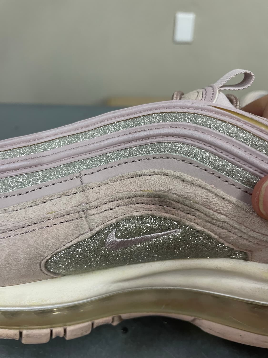 나이키 에어맥스 97 벨벳 파티클 로즈 260 상품이미지8