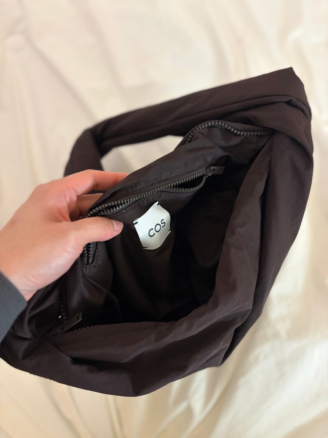 코스 카이트 나일론 숄더백 상품이미지2