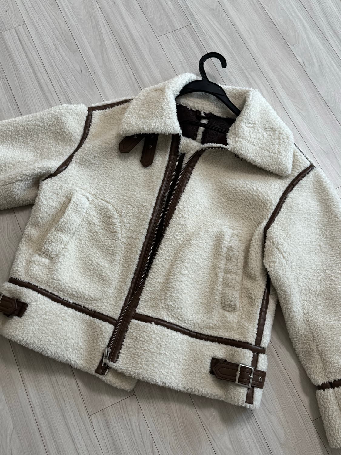 ❄️(새상품)스파오 라이더형 양털 무스탕 뽀글이 상품이미지5