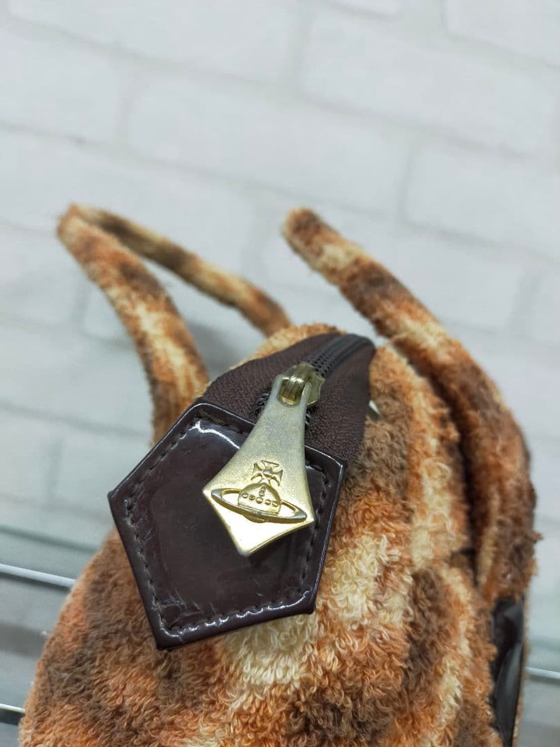 비비안 웨스트우드 레오파드 파일 핸드백 상품이미지5