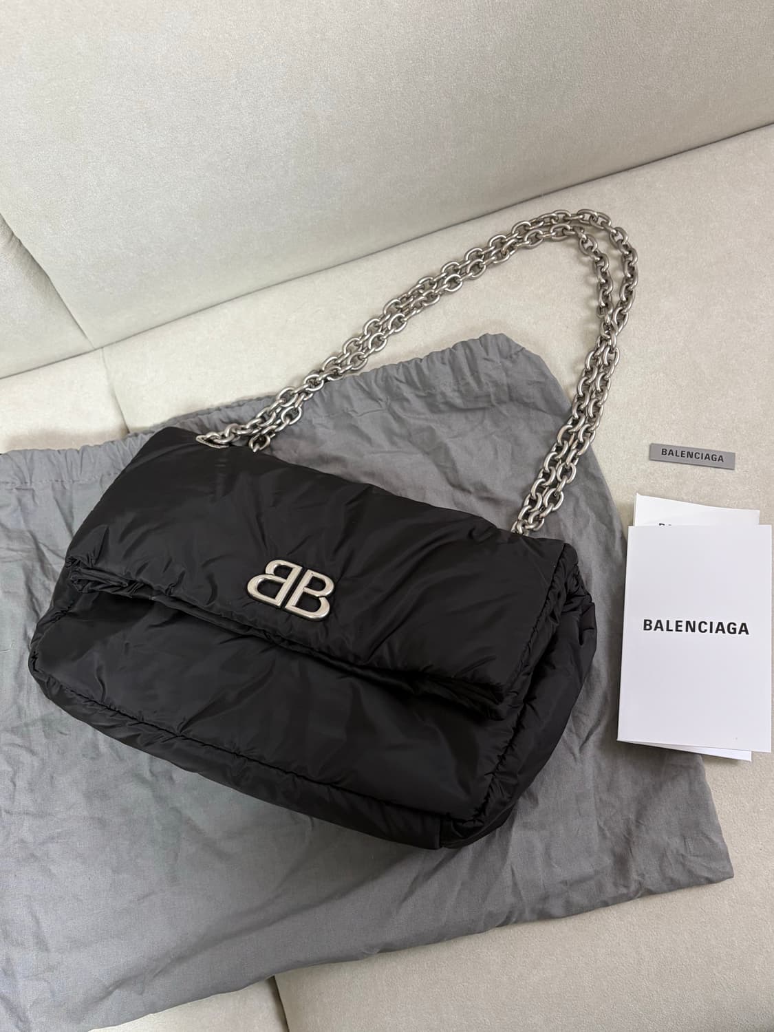 [새상품 정품] 발렌시아가 모나코 스몰 나일론 크로스백 상품이미지2