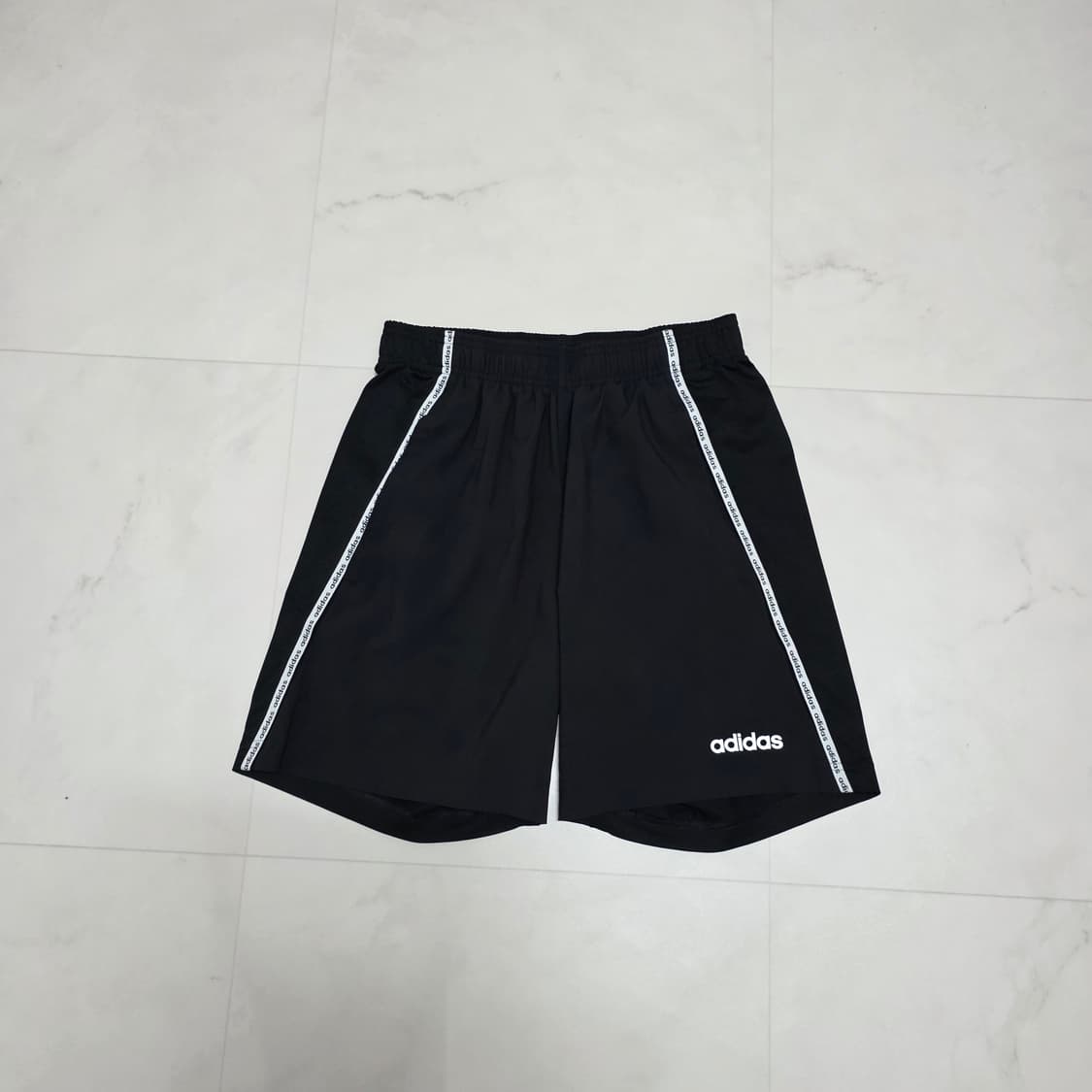 M) 아디다스 파이핑 라인 우븐 쇼츠 반바지 검흰 상품이미지1