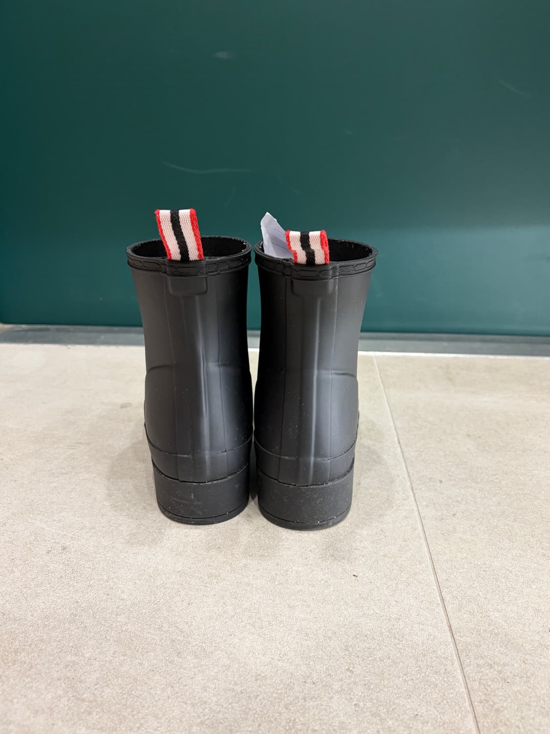 헌터 오리지날 플레이 숏 레인부츠 블랙 상품이미지3