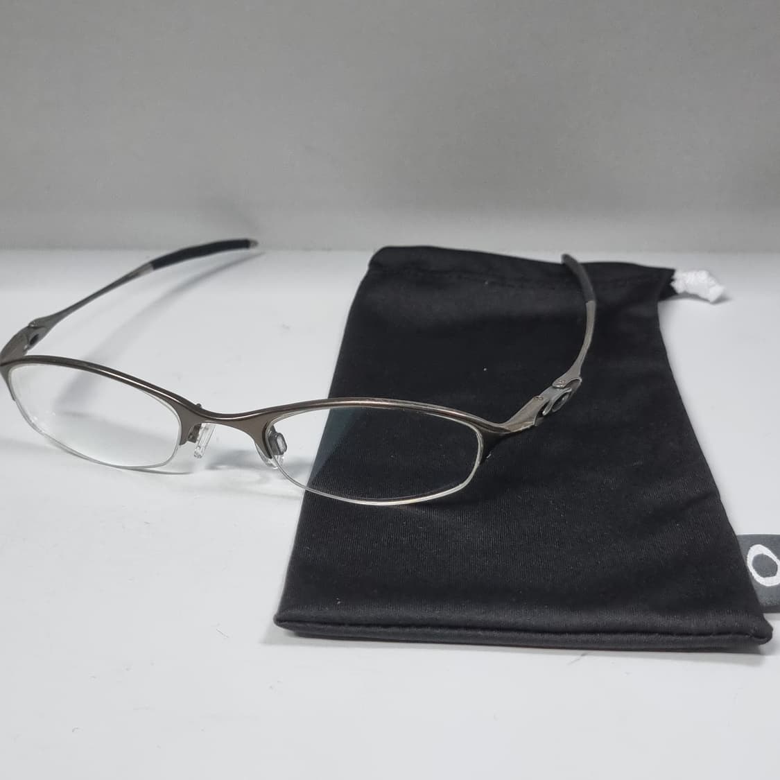 오클리 RX 체인 티타늄 반무테 안경 상품이미지1