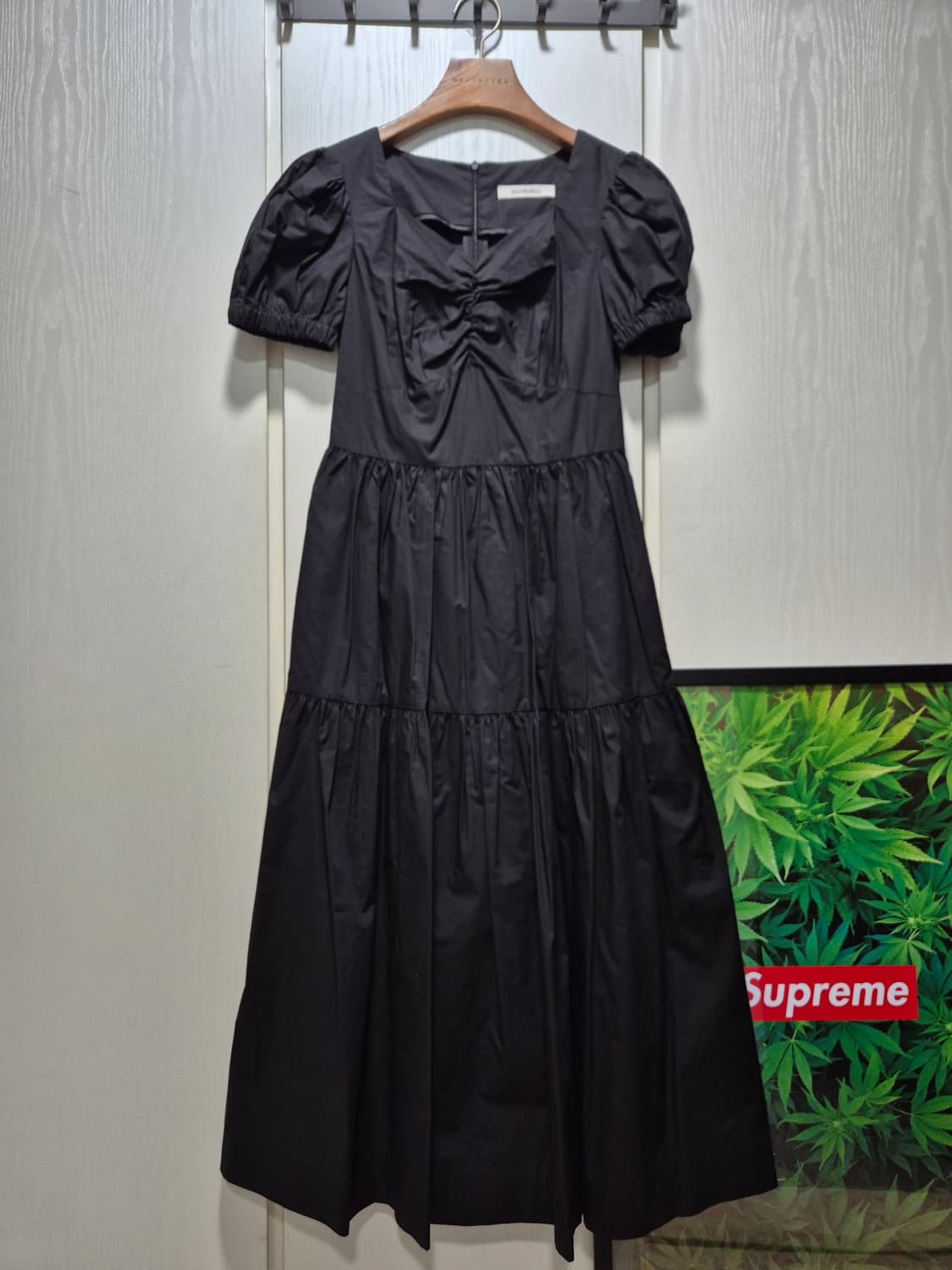 (세일)(새상품)아웃쉘 퍼프소매 캉캉 롱 원피스 블랙 상품이미지1