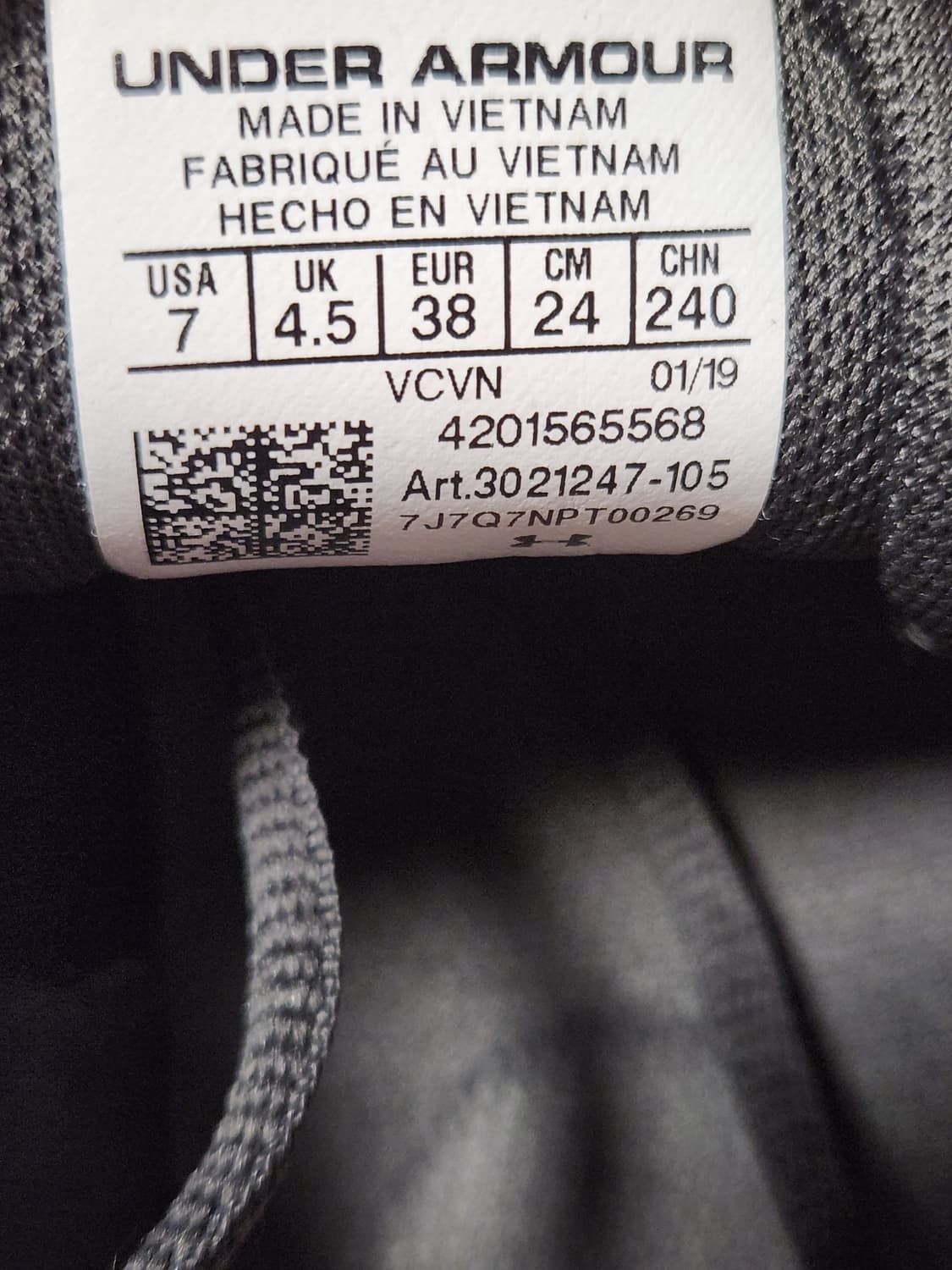 언더아머 운동화 차지드 로그 런닝화 헬스화 사이즈240

아웃솔 사용감외 상품이미지9