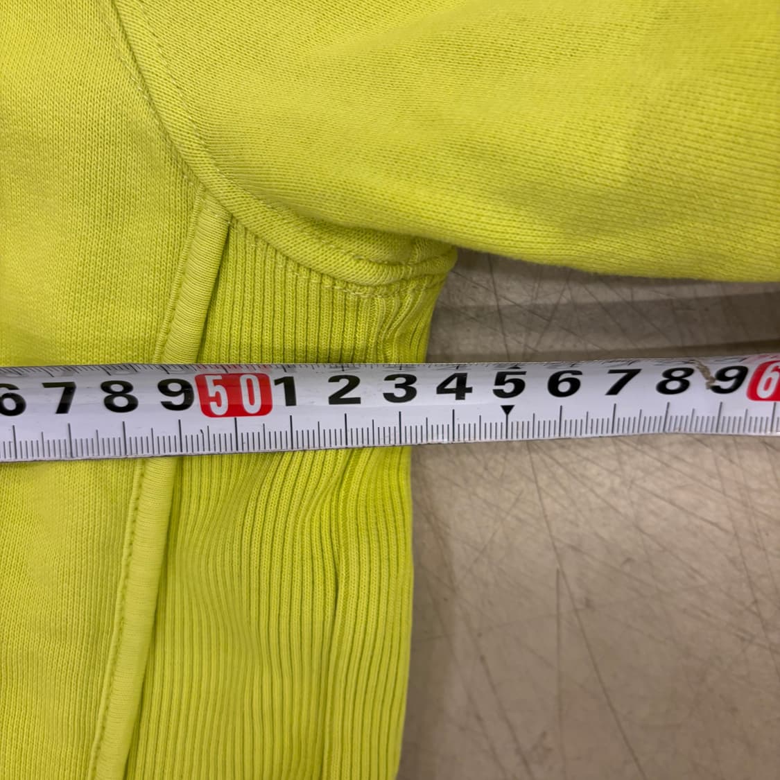 오프닝세레모니 네온 패치 후드티 상품이미지6