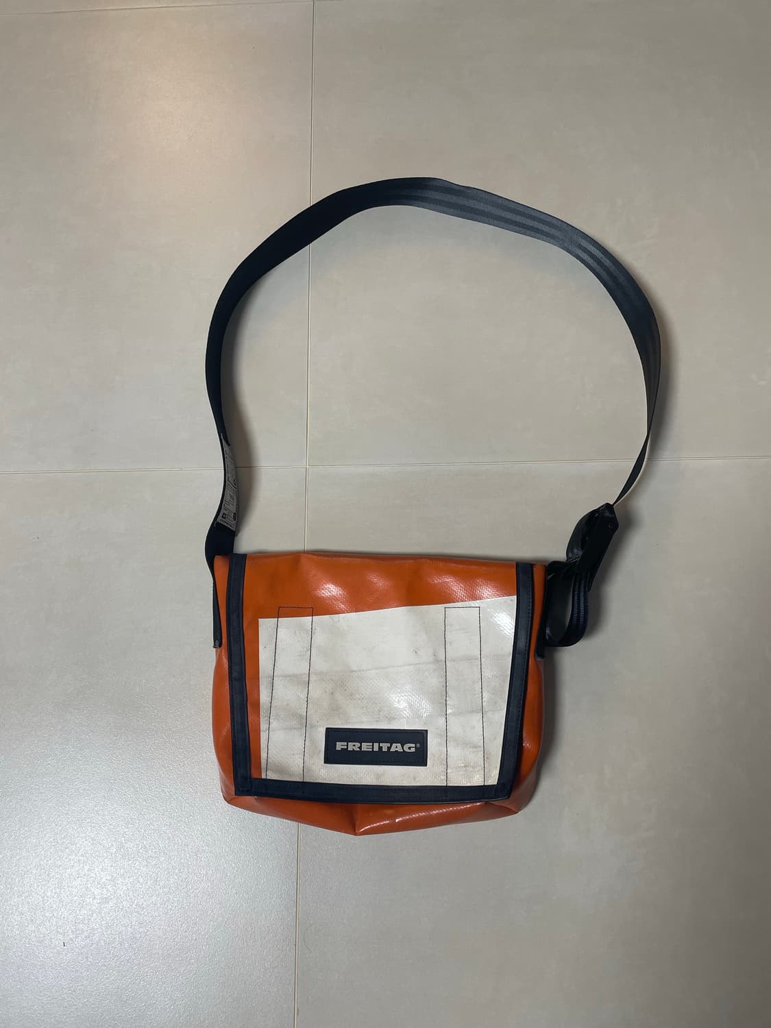 프라이탁 라씨 상품이미지1