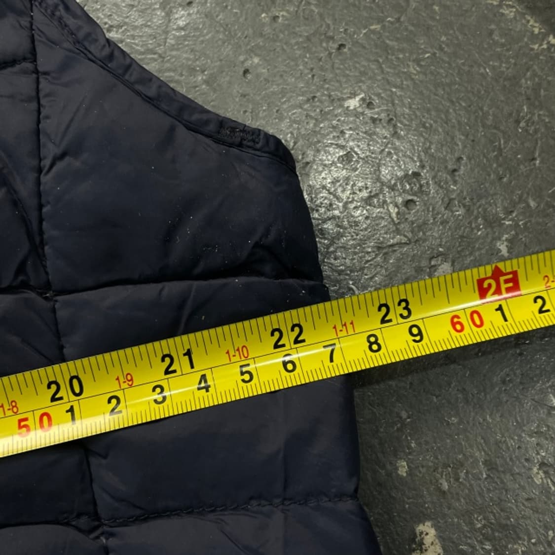 100 헤지스 조끼패딩 상품이미지6