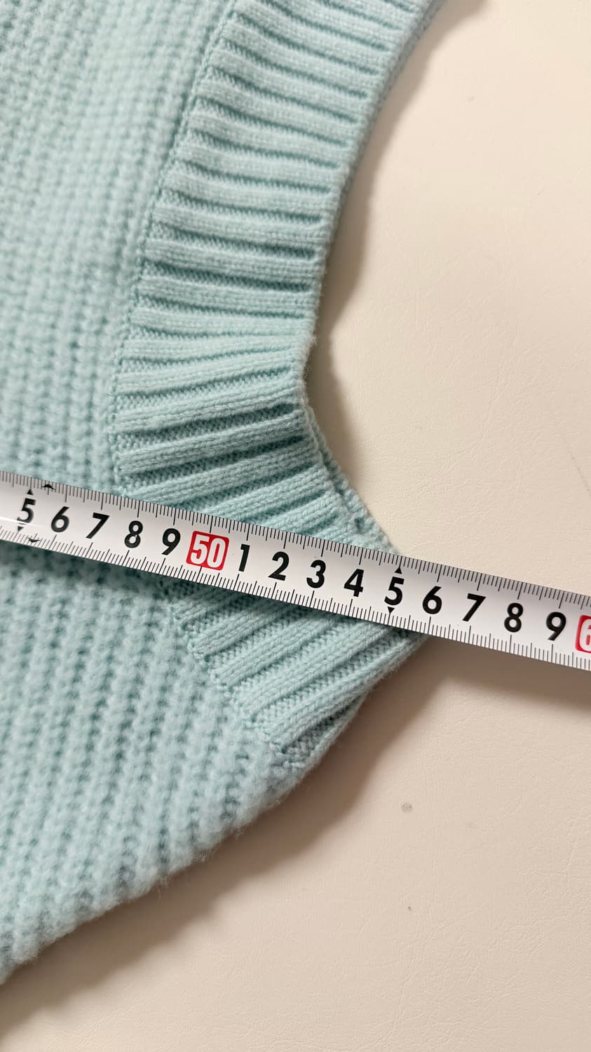 앤더슨벨 카일라 업사이드 다운 울 니트 베스트 조끼 정가 148,000원 상품이미지8