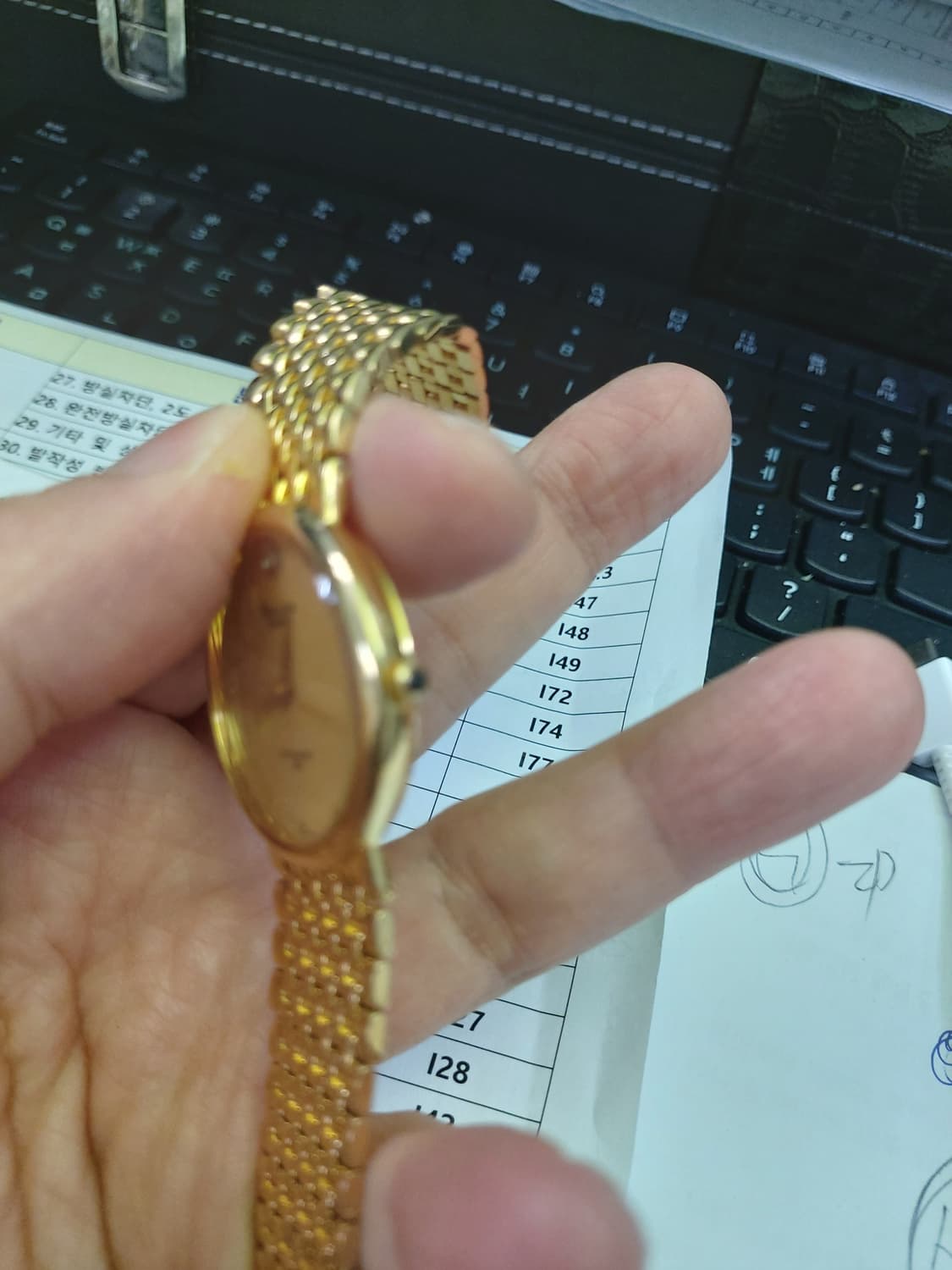 불로바 앰배서더 금장 시계 상품이미지2