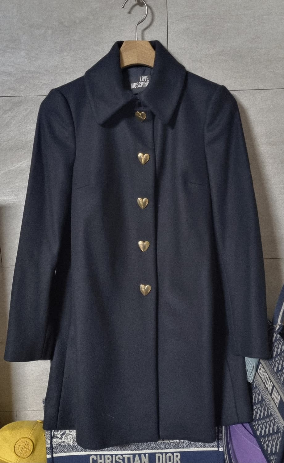 정품) 모스키노  블랙  하트금장 코트  상품이미지1