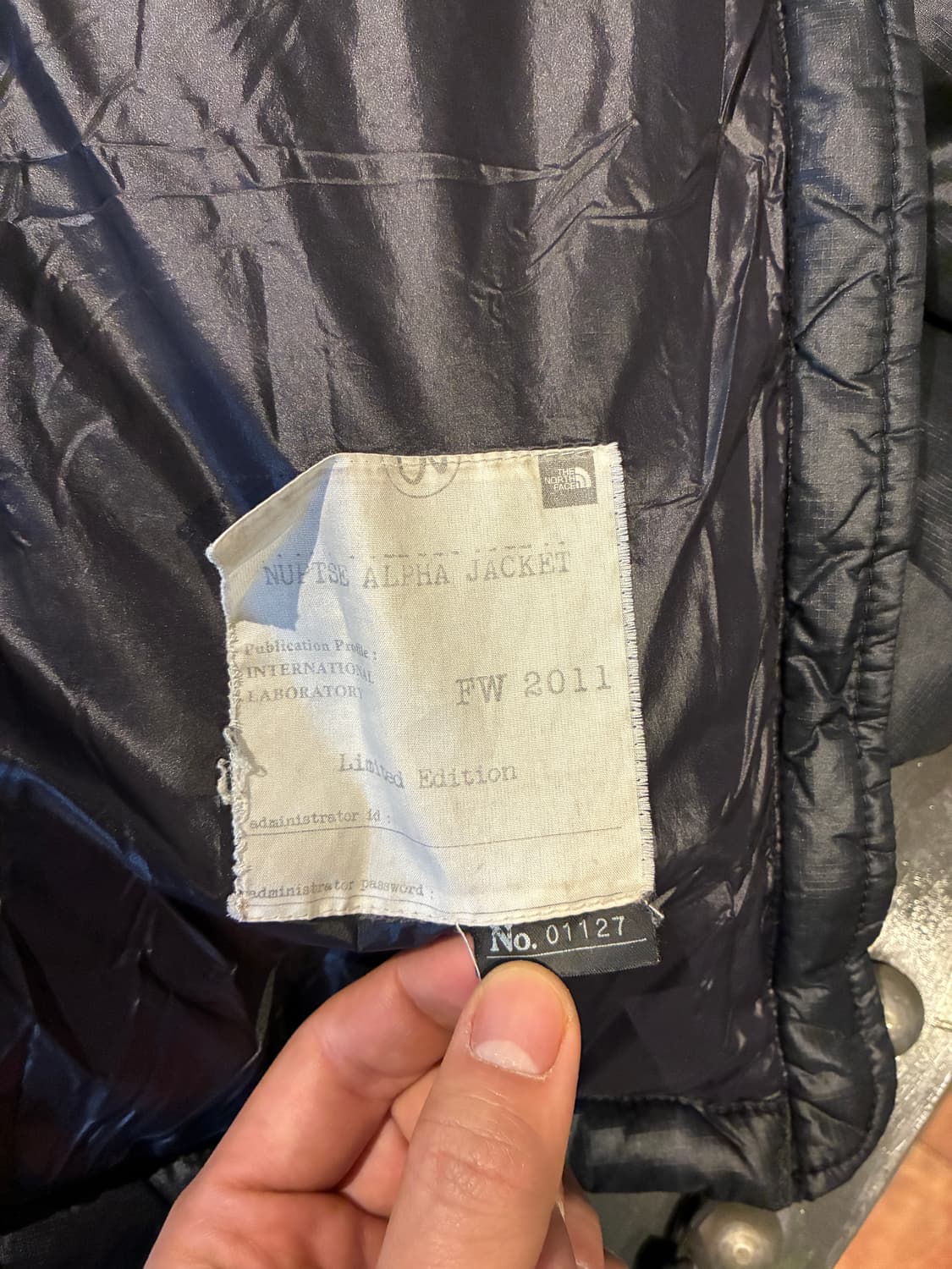 XL) 노스페이스 눕시 700 스웨이드 패딩 상품이미지4