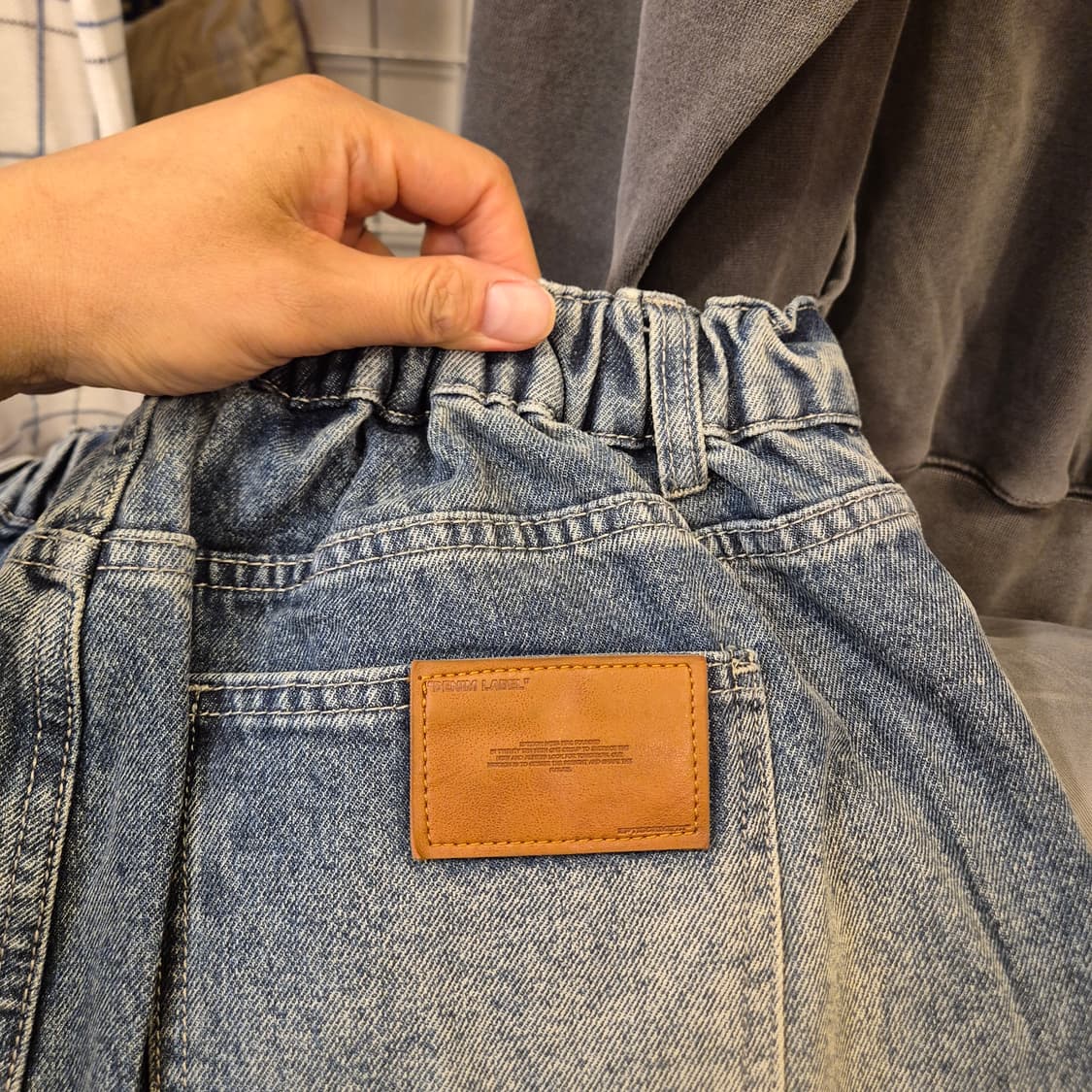 32~34인치 뒷절개 워싱 와이드데님팬츠  상품이미지3