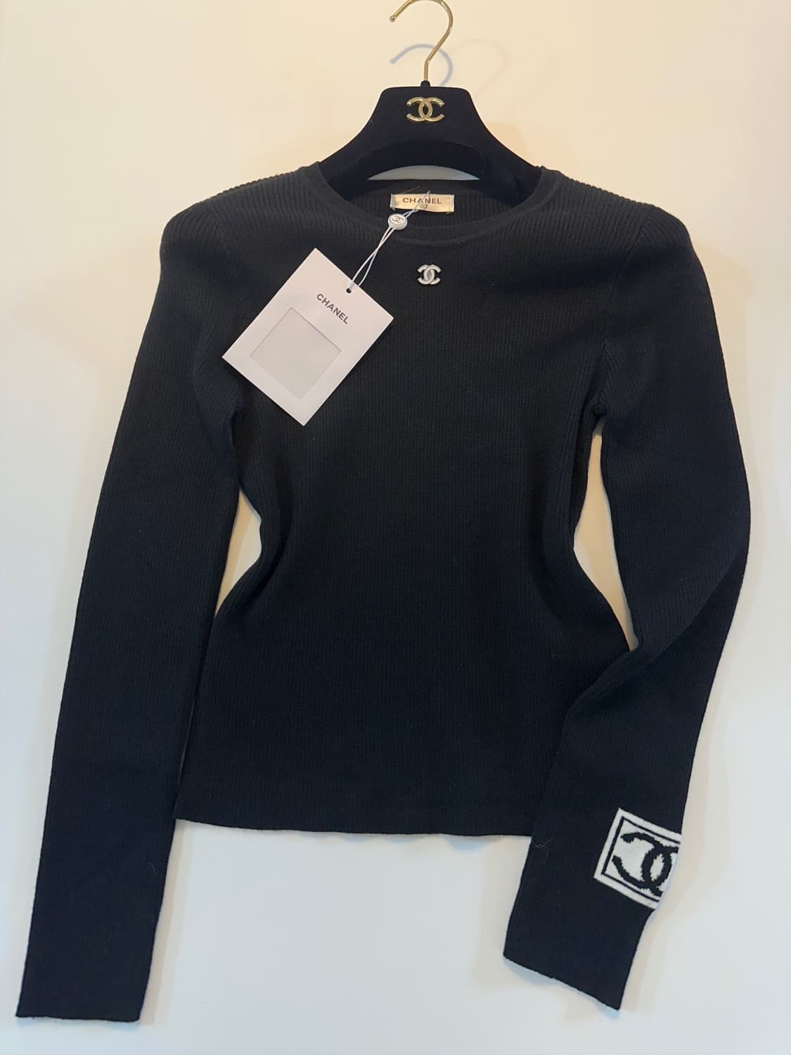 (새상품)샤넬로고니트 상품이미지4