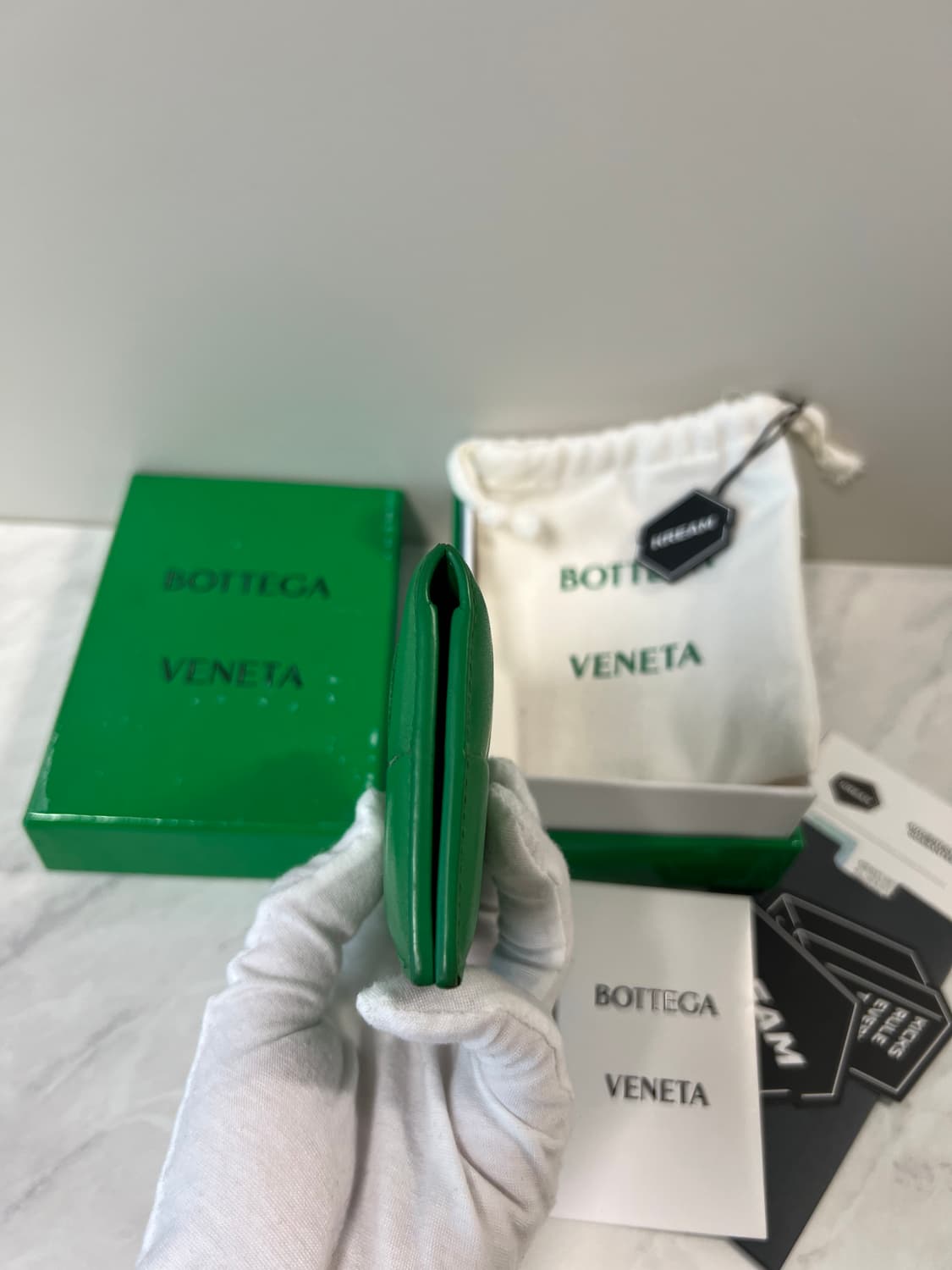 보테가베네타 플랩 카드지갑 상품이미지5