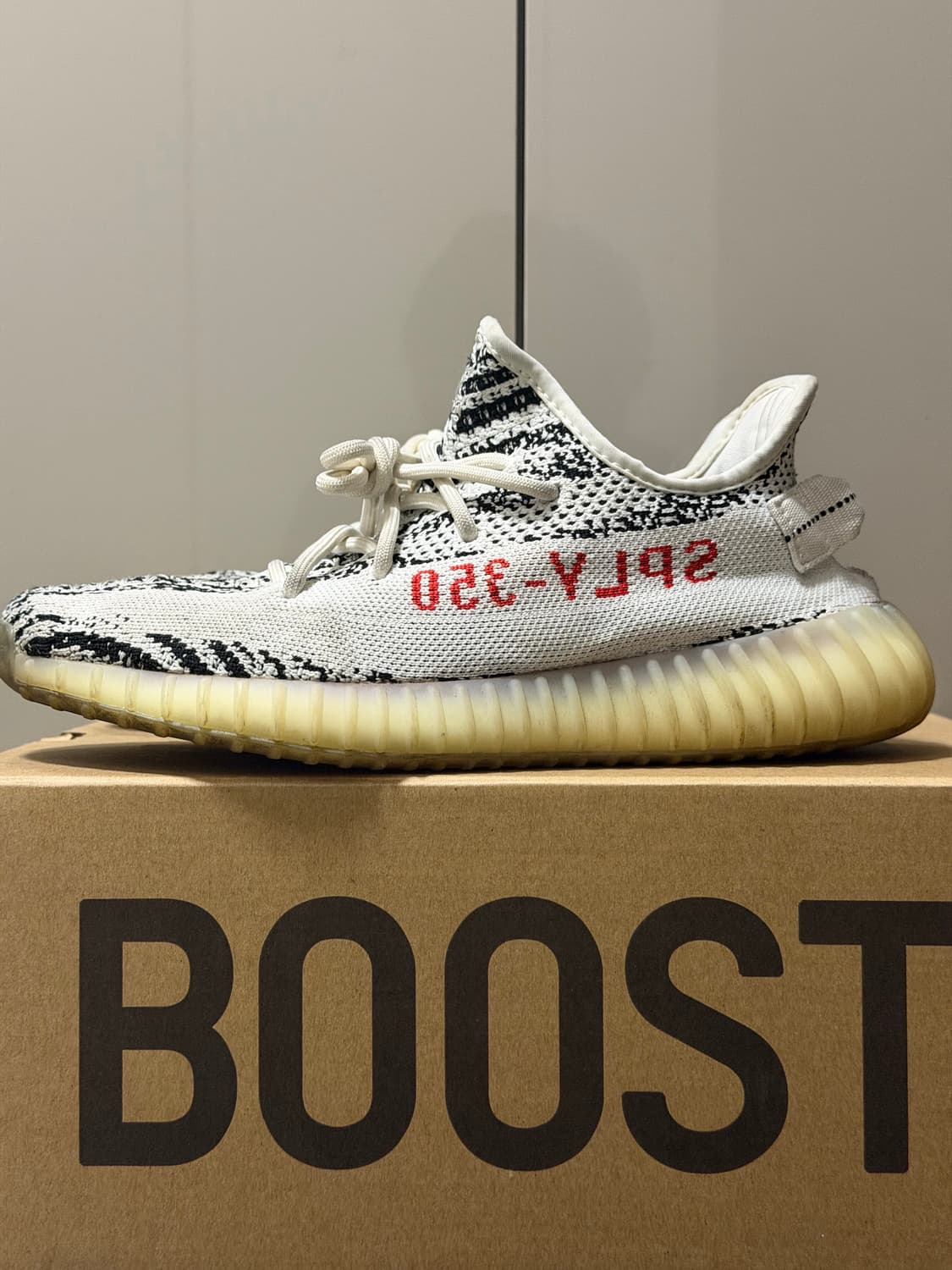 아디다스 이지부스트 350 V2 지브라 250mm 상품이미지1