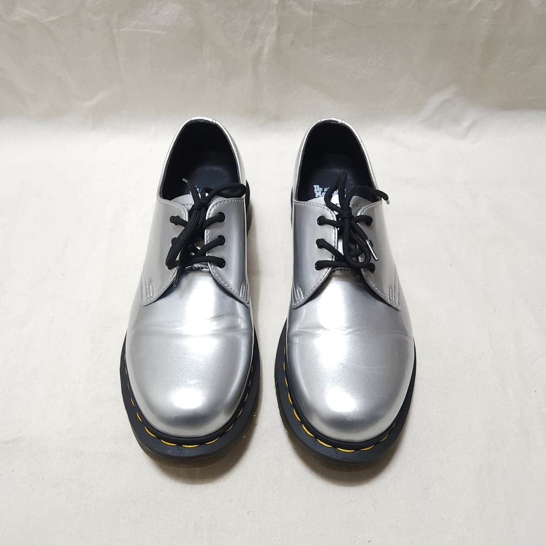 [9UK] 닥터마틴 1461 3홀 Silver (280~285) 상품이미지2