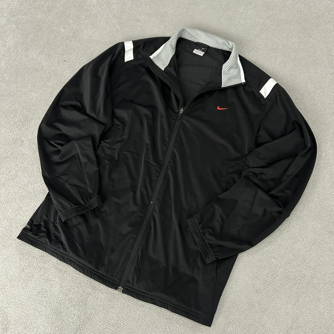나이키 블랙 바람막이 점퍼 m 상품이미지1