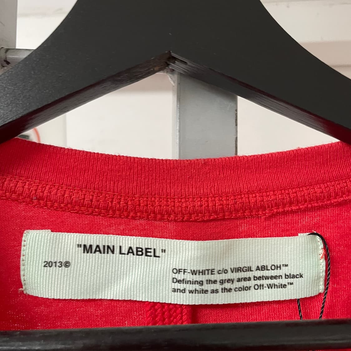 오프화이트 레드 반팔 티셔츠 L 상품이미지5