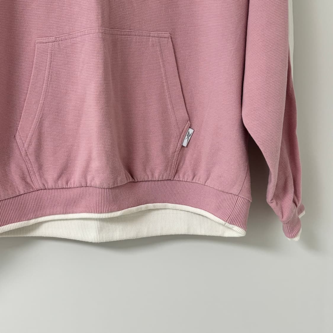 리복 핑크 후드티 상품이미지2