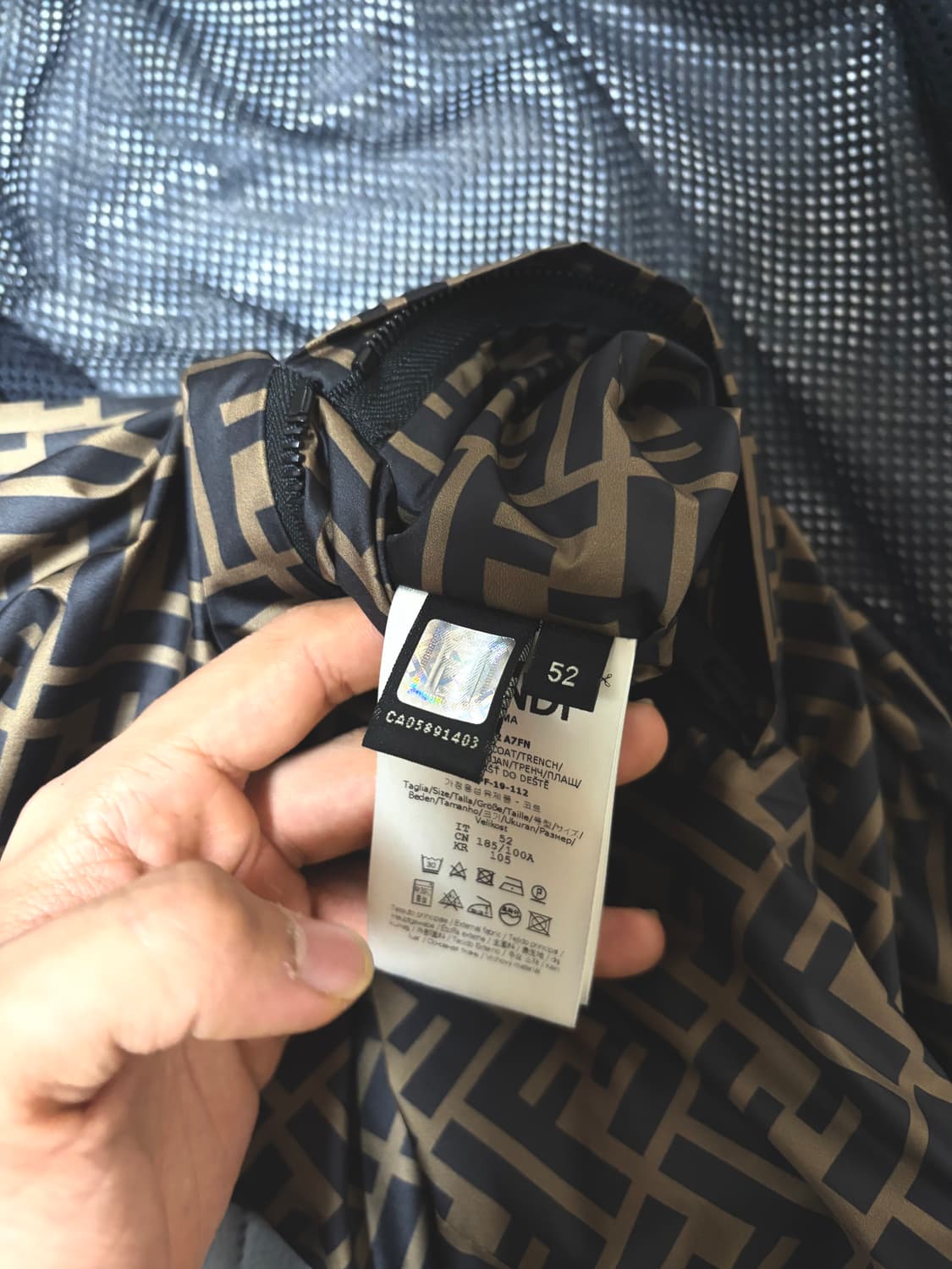 펜디 바람막이 상품이미지6