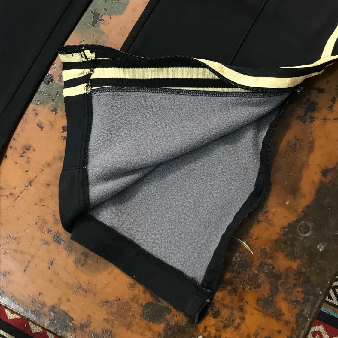 아디다스 블랙 밴딩 골드 트랙 팬츠 허리 35 37 사이즈 상품이미지5