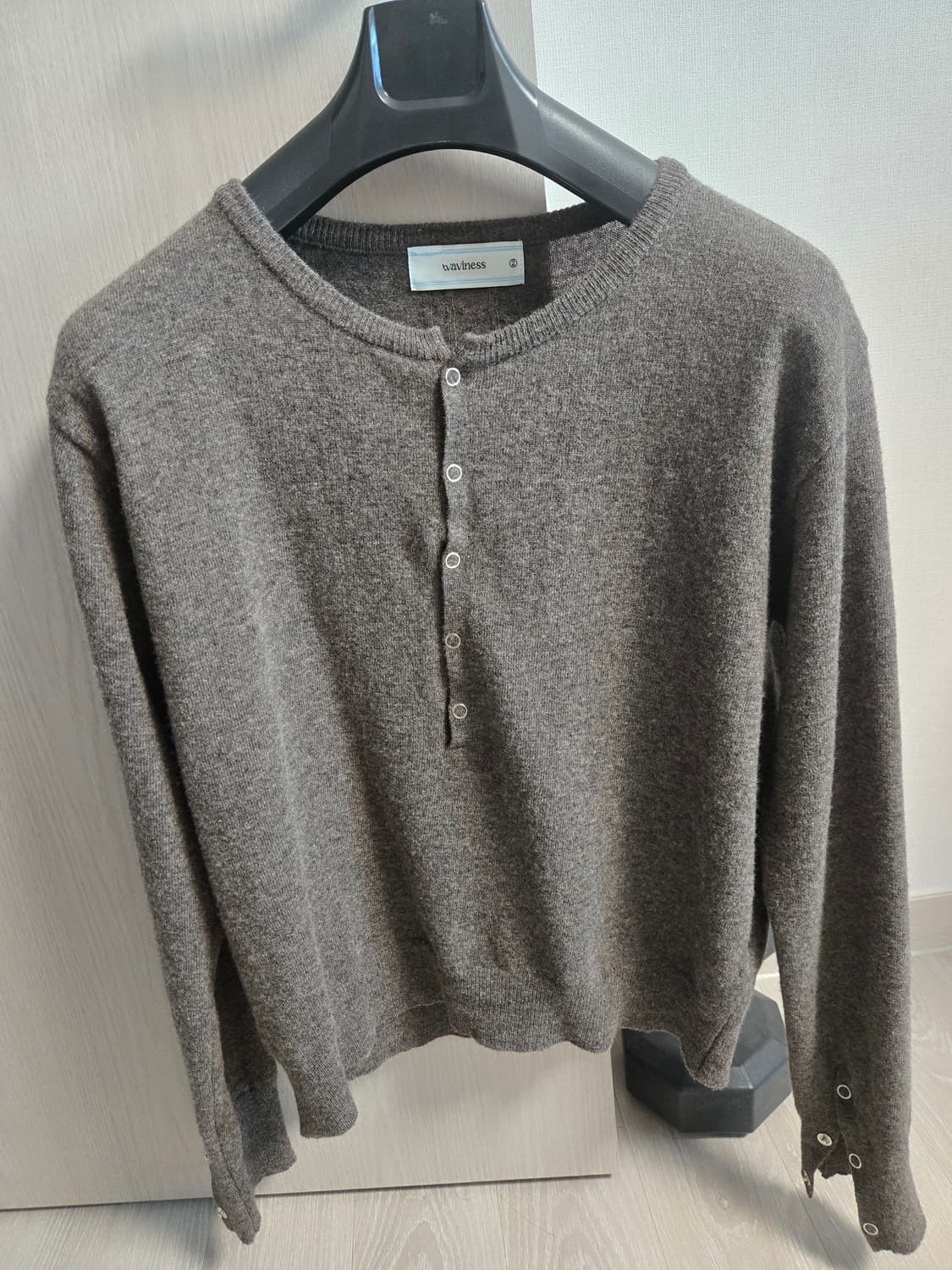 웨이브니스 로우 타이드 헨리넥 니트 브라운(2사이즈) 상품이미지1