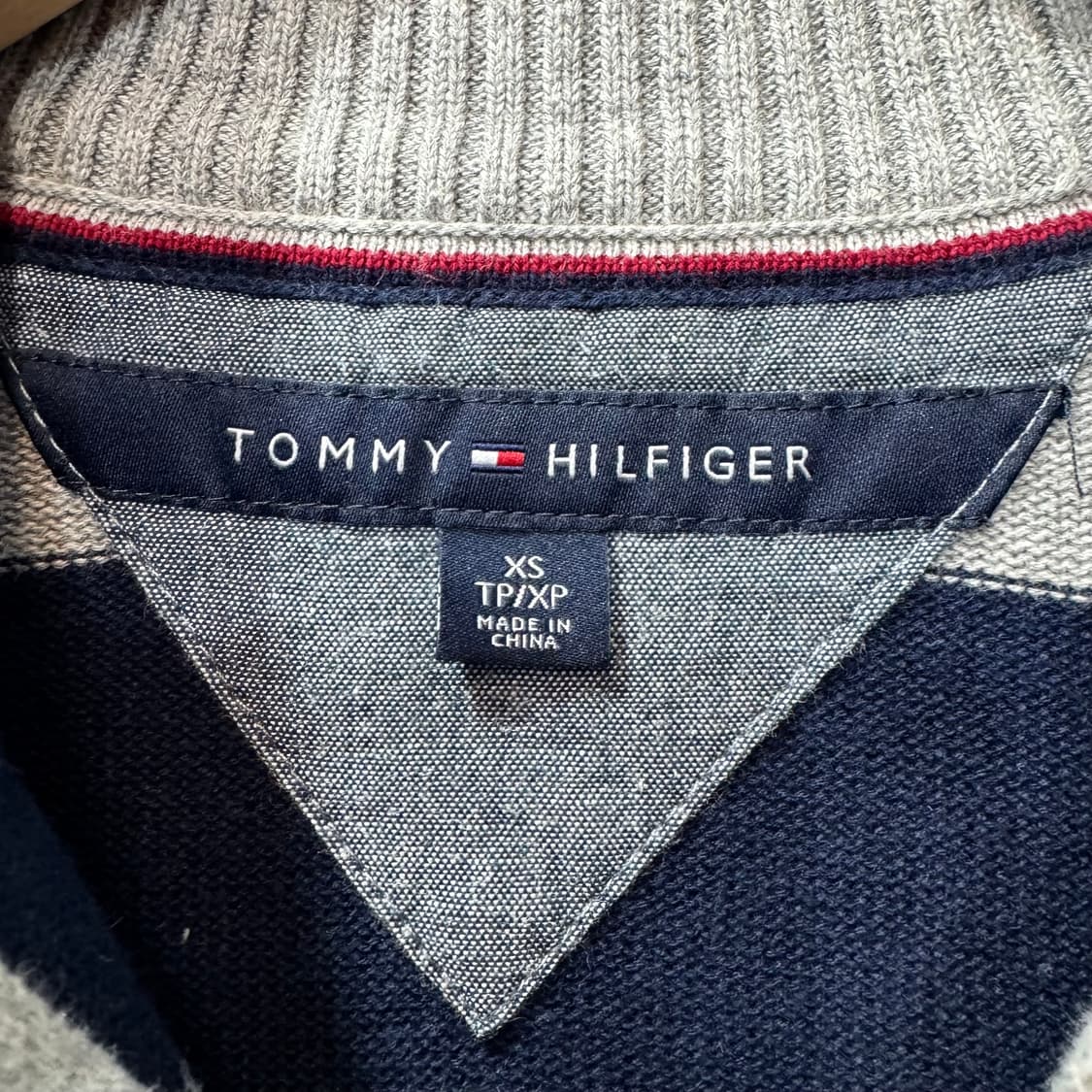 타미힐피거 스트라이프 반집업 니트 (XS)  상품이미지4