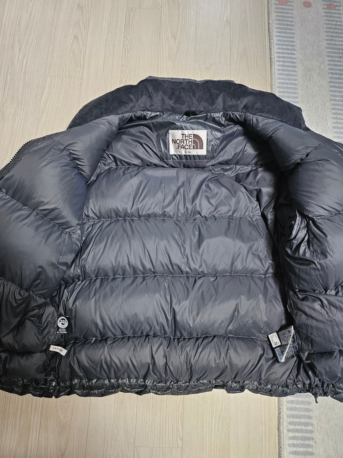 노스페이스 글로시 패딩 상품이미지6