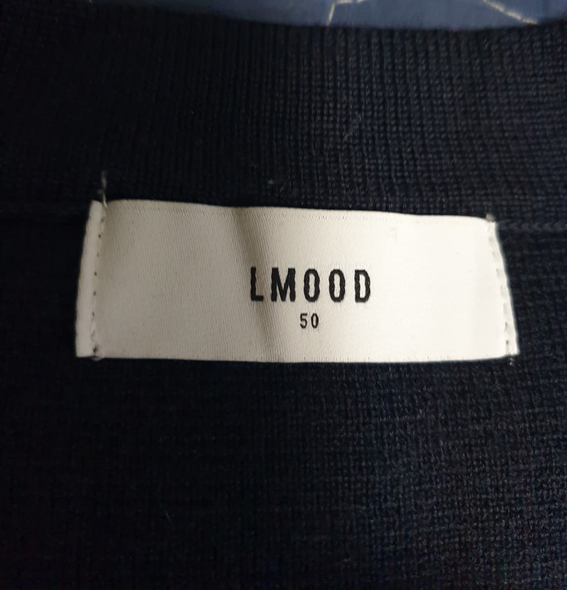 엘무드 오디너리 크롭 브이넥 가디건 네이비 (50사이즈) 상품이미지2