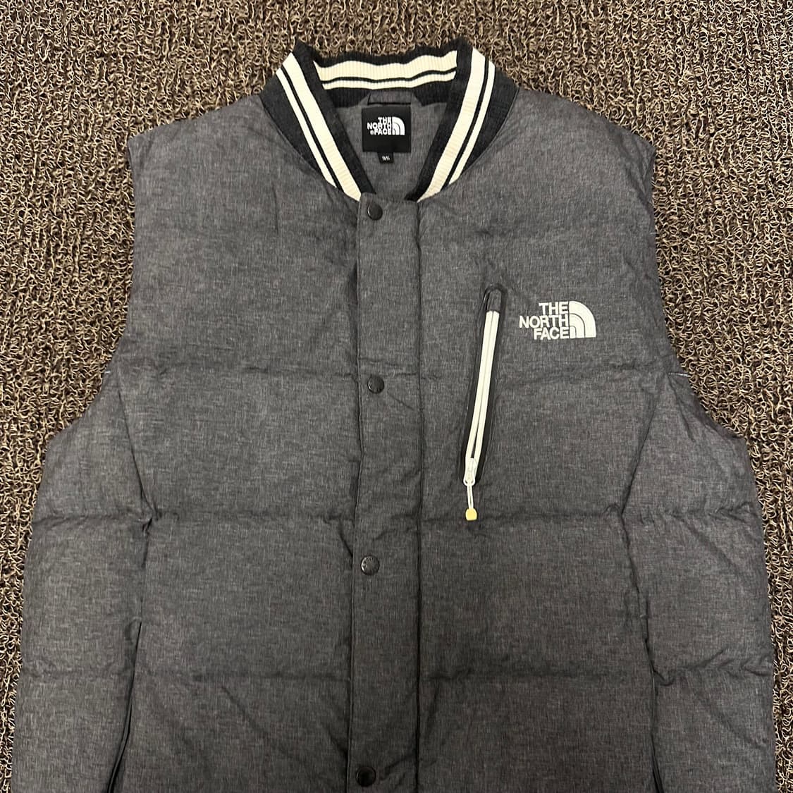 노스페이스 구스다운 패딩 조끼 그레이 95(M) 상품이미지2