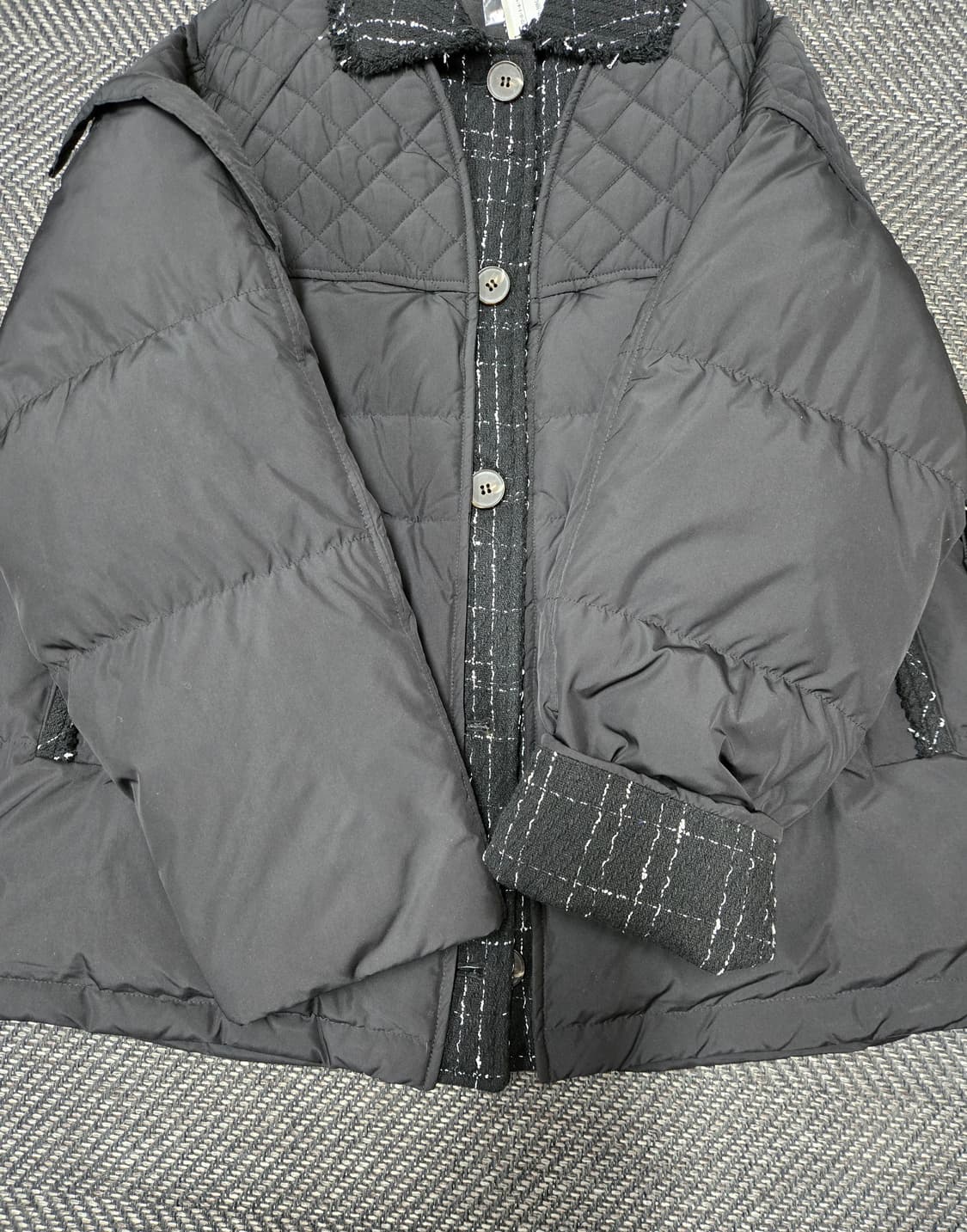 지컷 21ss 블랙 퀼팅 체크 배색 구스다운패딩 자켓 상품이미지4