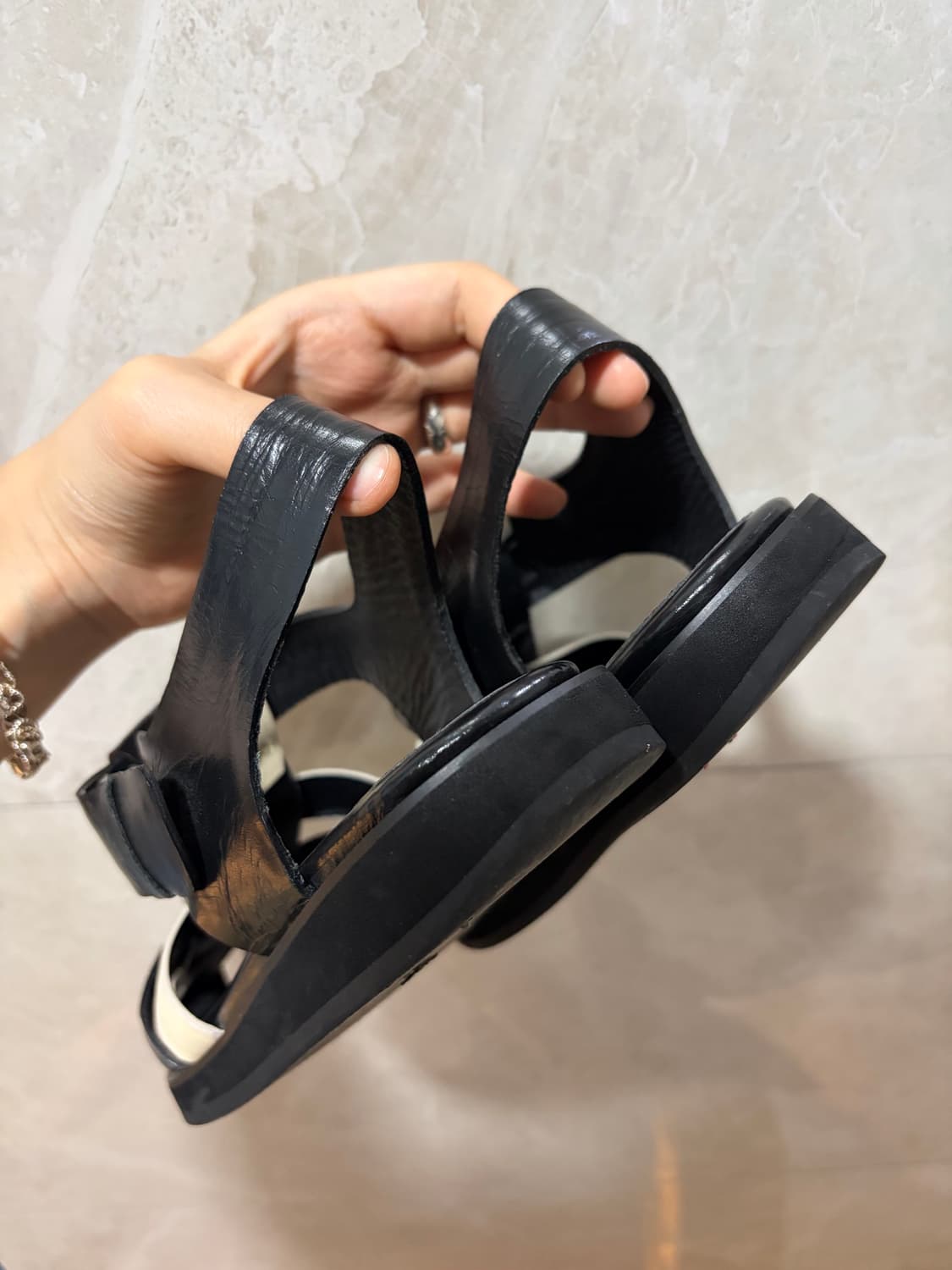 [RECTO] CROSS STRAP SANDALS 상품이미지3
