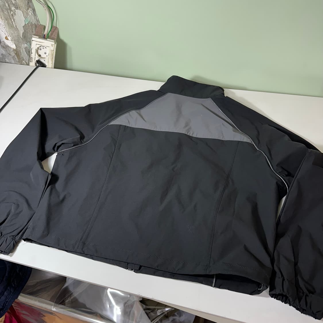 우먼S-M 골스튜디오 오버핏 블랙 크롭 바람막이 자켓 상품이미지6