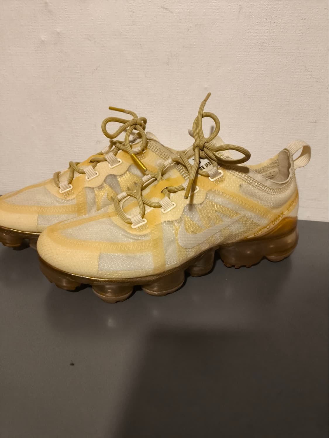 230mm 나이키 베이퍼맥스 골드 운동화 상품이미지1