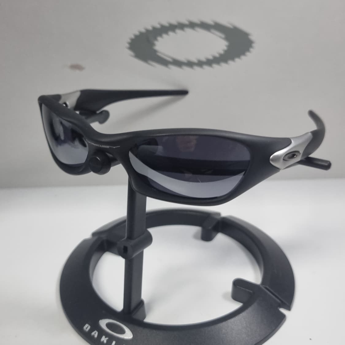 오클리 밸브 1.0 매트블랙 미사용 상품이미지2