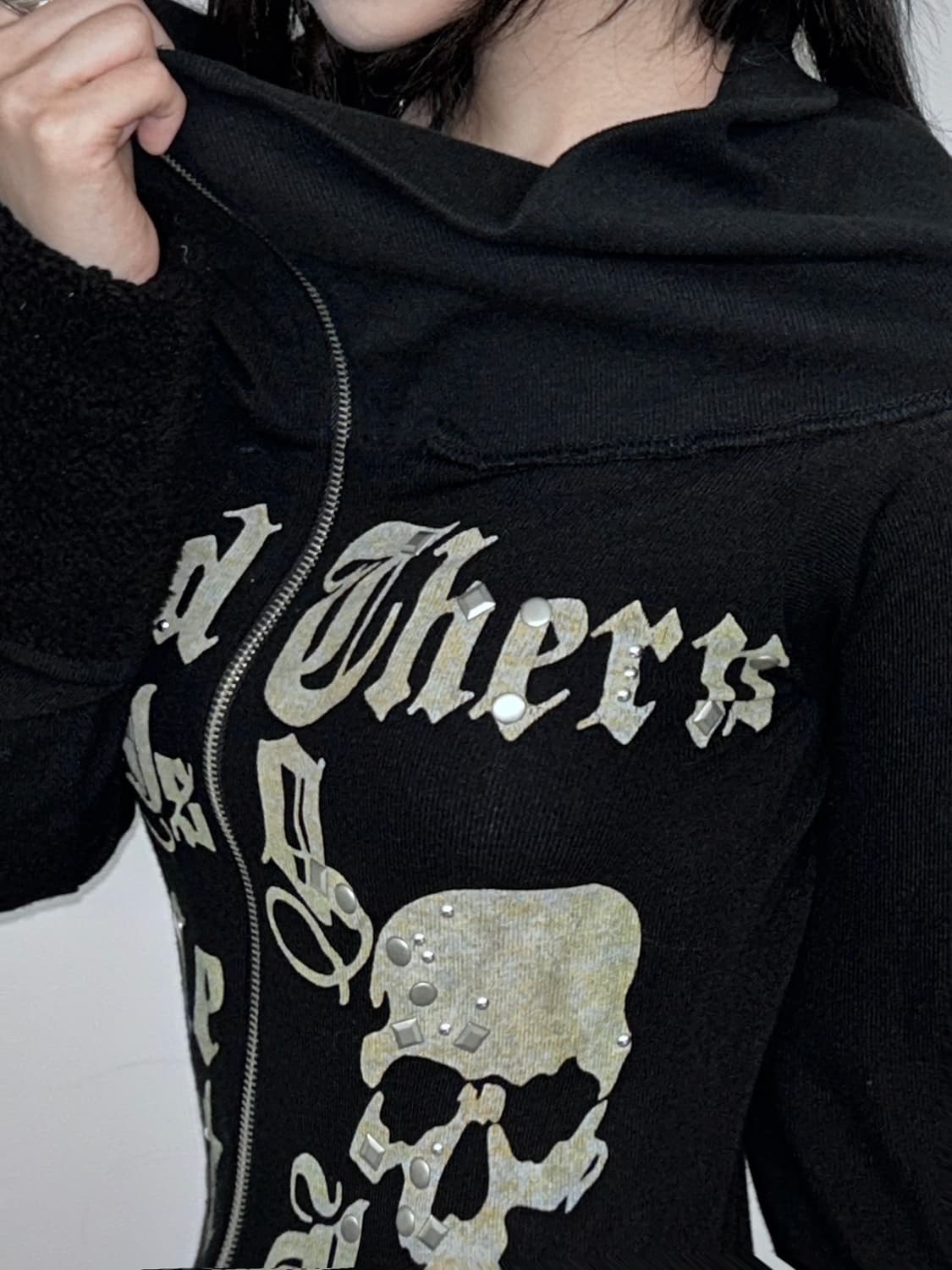 스트랩 하이넥 펑크 레터링 집업 상품이미지4