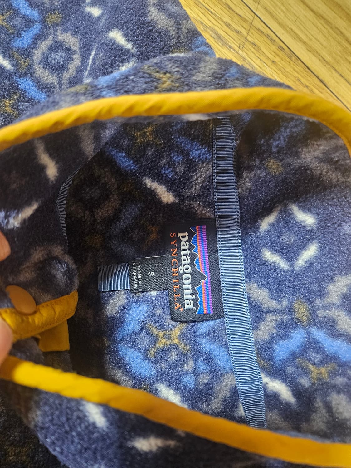 파타고니아 신칠라 헤비웨이트 패턴 아즈텍 플리스 후리스  상품이미지3