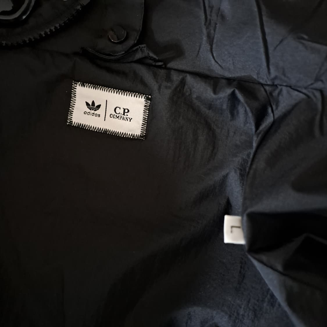 (택포) CP컴퍼니 x 아디다스 콜라보 바람막이 자켓 L B487 상품이미지7