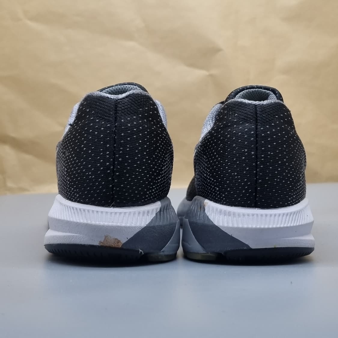 나이키 에어줌 스트럭처20 여성운동화230  상품이미지4