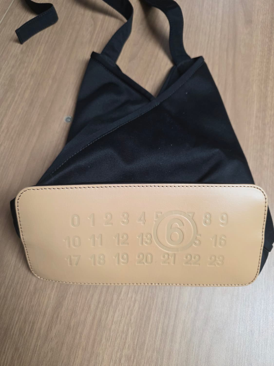 MM6 메종 마르지엘라 새틴 숄더백 상품이미지2