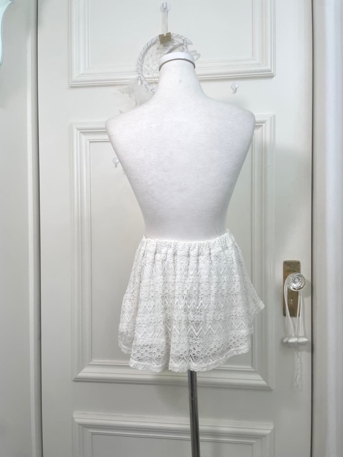 white lace back banding mini pants skirt 상품이미지3